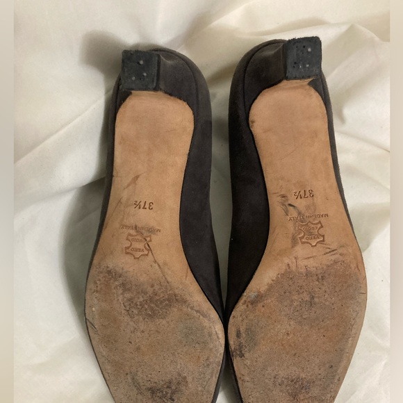 MANOLO BLAHNIK Suede Pumps 37.5 Dark Taupe EUC - Picture 7 of 12